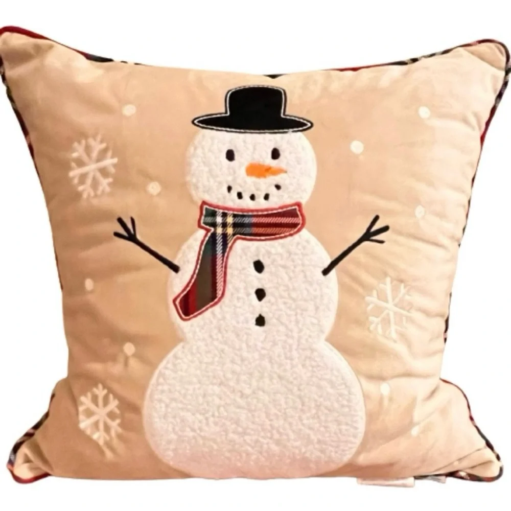 NWT- Snowman Plaid Holiday Accent Pillow